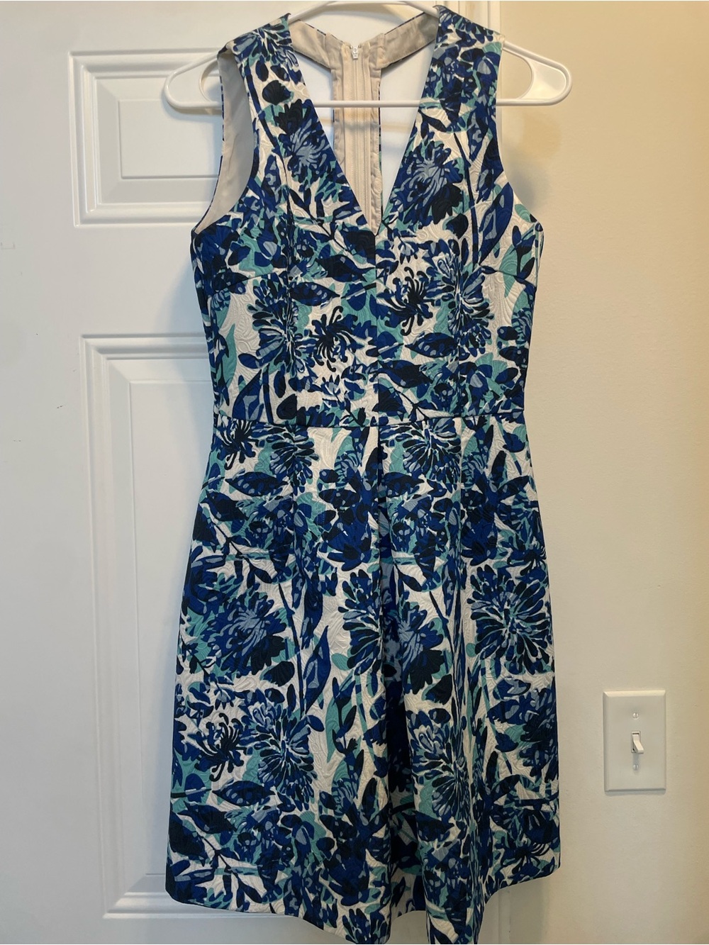 H&M Women’s Blue Floral V-Neck Mini Dress